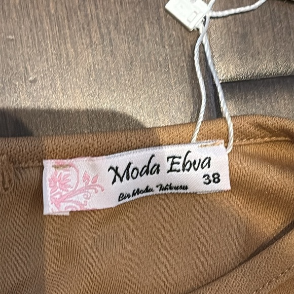 Long sleeve long tunic blouse with side shining button buttons- size medium/38 - Picture 3 of 5